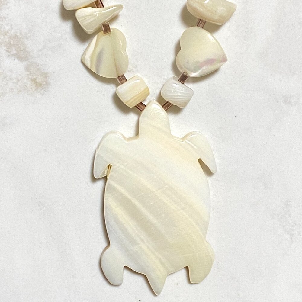 Bohemian Natural Shell Turtle Pendant Necklace, Beaded Necklace - Picture 6 of 12